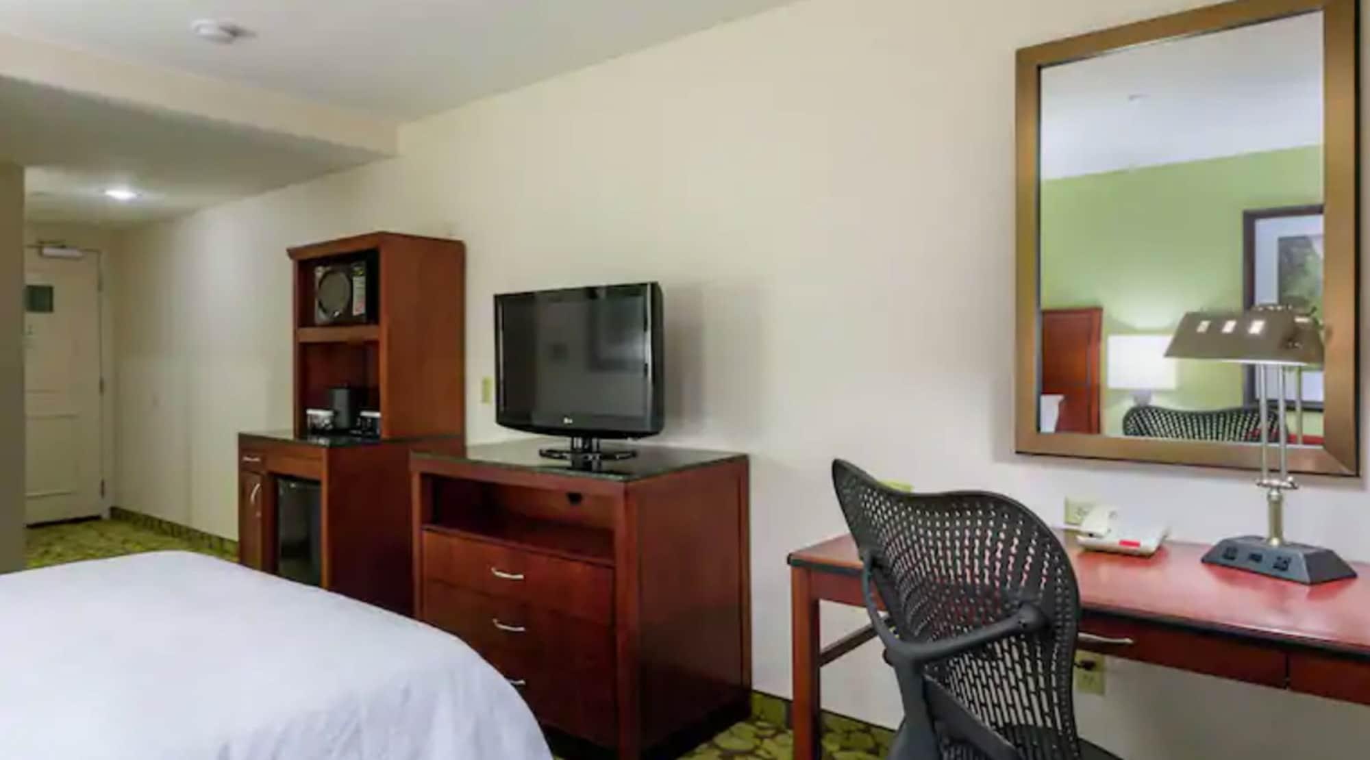 Hilton Garden Inn Queens Jfk - Newly Renovated New York Esterno foto
